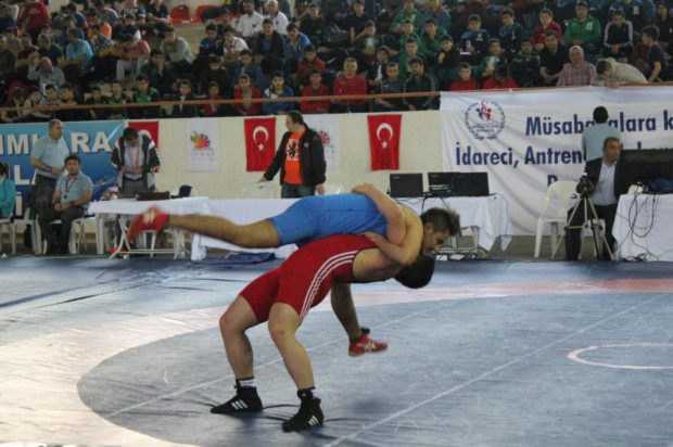 Kepezsporlu Güreşçi Türkiye Şampiyonu Oldu