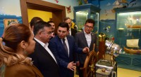Bakan Yılmaz, Anadolu Oyuncak Müzesine hayran kaldı