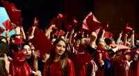 Kepez’de mezuniyet sevinci
