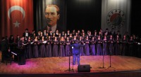 Öğrencilerden Kepez’de ‘Yeni yıl konseri’