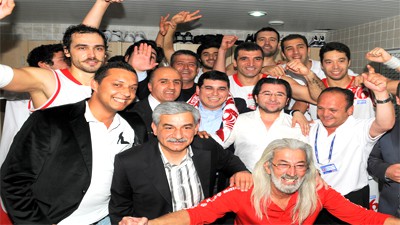 Kepez Belediye: 77 - Beşiktaş Cola Turka: 71