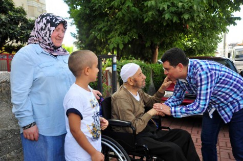 Tütüncü kurban kesim yerlerini denetledi