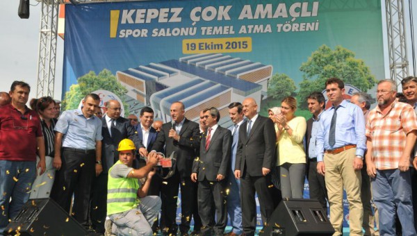 Kepez’in yatırımdan başı dönüyor 