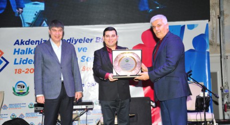 Akdeniz Belediyeler Birliği’nden anlamlı gece