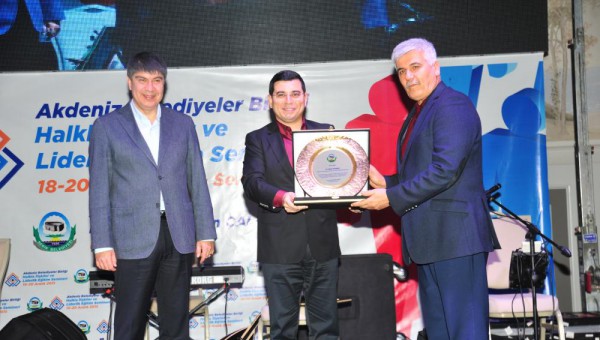 Akdeniz Belediyeler Birliği’nden anlamlı gece 