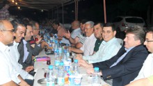 Tütüncü ATBnin iftarında hemşehrileri ile buluştu.