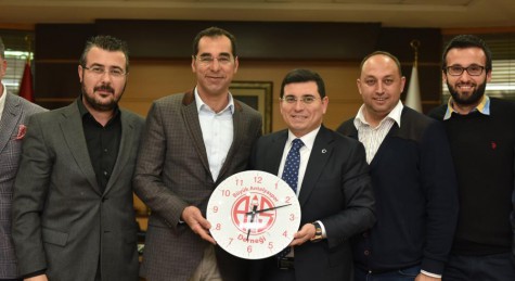 Başkanlar Antalyaspor’u sevdirmeli ​