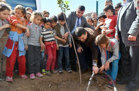 Kepez’den çocukların geleceğine ağaç