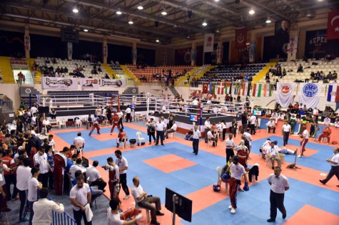 Kepez Kick Boks Şampiyonasına ev sahipliği yaptı