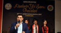 Tütüncü öğrencileri mezun ediyor