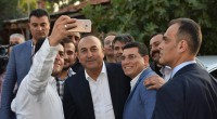 Tütüncü, Bakan Çavuşoğlu ile vatandaşa gitti