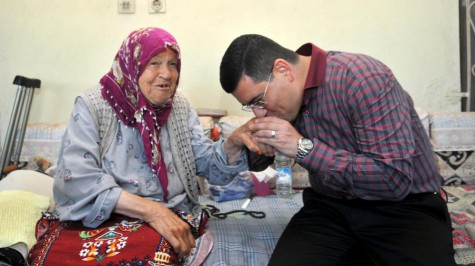 Kepez Belediye Başkanı Sn. Hakan Tütüncü\'nün Ramazan Bayram mesajı