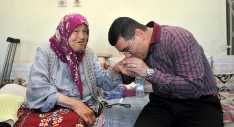 Kepez Belediye Başkanı Sn. Hakan Tütüncü\'nün Ramazan Bayram mesajı