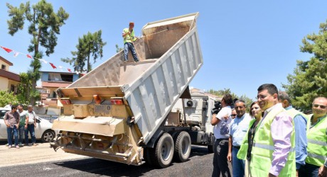 Ayanoğlu’na çift şeritli cadde.