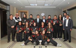 Kepezin Genç Sultanları Antalya Şampiyonu