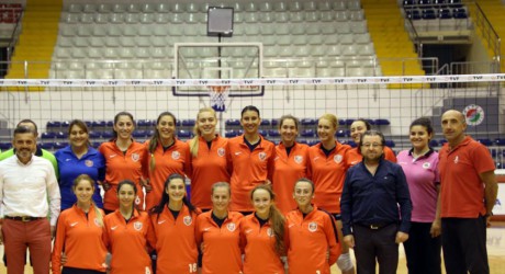 Kepez’de voleybola milli takviye