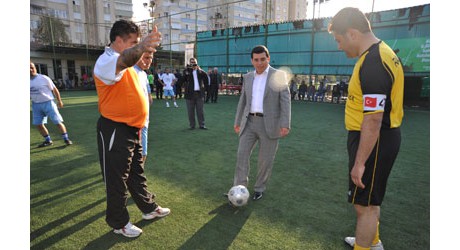 Kepez Belediyesi Birimler Arası Futbol Turnuvası başladı