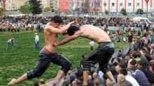 Kepez Belediyesi 8. Yağlı Pehlivan Güreşleri başladı