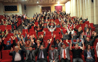 Kepez`den 10 bin öğrenci velisine iletişim eğitimi