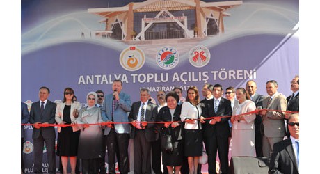 Başbakan Erdoğan Kepezin 16 eserini hizmete açtı