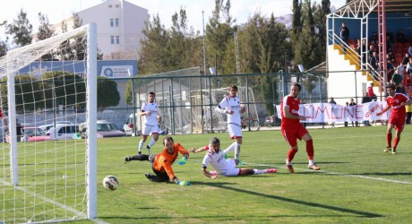 Kepez Belediyespor çıkışını sürdürdü