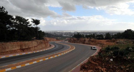 Kepez yol hizmetinde altın çağını yaşıyor