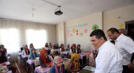 Tütüncü’den İdil’e belediyecilik çıkartması