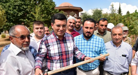 ​Konyalılar Cami\'ne ilk kazma