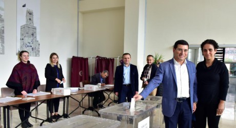 ​Tütüncü, “Referandum Modern yönetişim anlayışı”