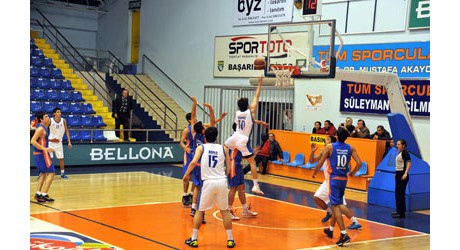 Kepez Basketbol Takımı 3. Lige yükseldi