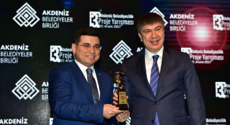 Kepez Belediyesi Proje Ödüllerine Doymuyor
