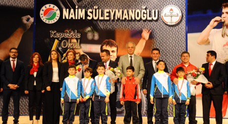 Kepezli çocuklar Naim Süleymanoğlu’nu andı