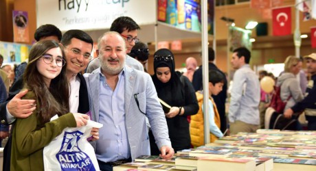 ​Antalya Kepez Kitap Fuarını beğendi