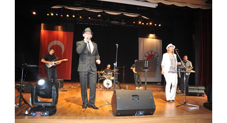 Kepezden Türk Rockın Devleri konseri