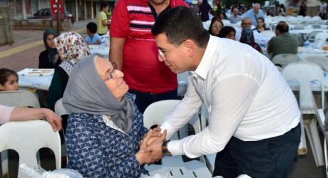 Tütüncü’den iftar sofrasında okul müjdesi!