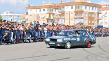 Tütüncü gençleri slalom yarışıyla buluşturdu