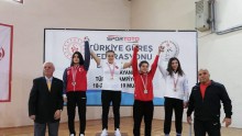 Güreşte Türkiye üçüncülüğü Kepez’in