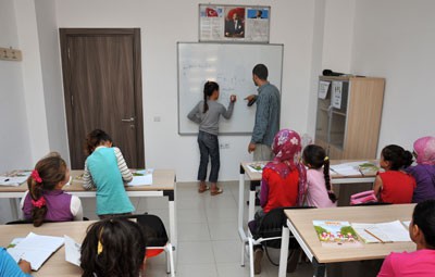 Yabancı uyruklular Türkçe öğreniyor
