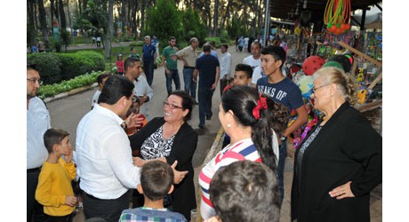 Tütüncü bayramda da halkıyla iç  içe