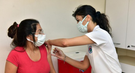Kepez’in sağlık ordusu 9 bin Covit-19 aşısı yaptı