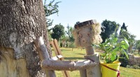 Kepez’de budanan ağaç dalları sanata dönüştü