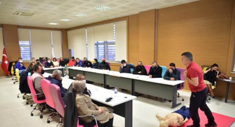 Kepez Belediyesi personeline ilkyardım eğitimi