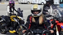   Kadınlara 8 Mart hediyesi; motosiklet sürüş eğitimi