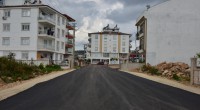 ​Kepez’in 2 mahallesine sıcak asfalt