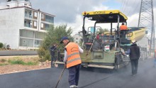 ​Kepez’in 2 mahallesine sıcak asfalt 
