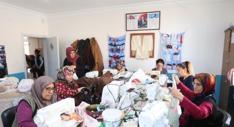 Kepez’den deprem bölgesine kadın desteği