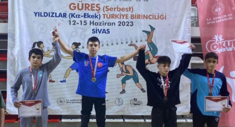 Kepezli güreşçi  Türkiye şampiyonu