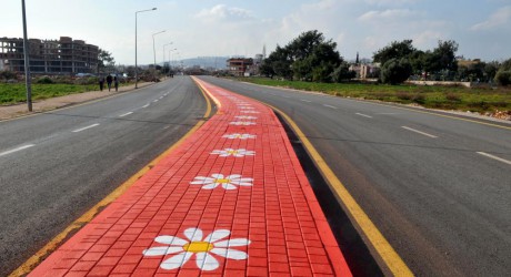 Kepez’de yollar çiçek açtı