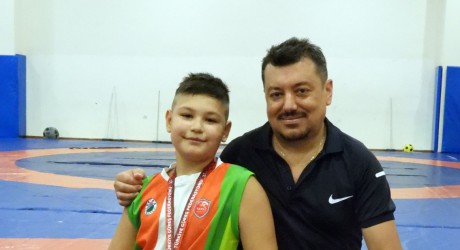 Evde babası çalıştırdı Türkiye şampiyonunu oldu