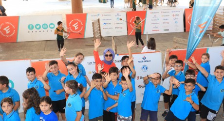 Kepez’de çocuklar geleneksel spor ve oyunları deneyimledi